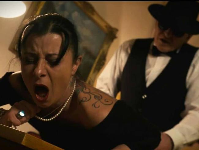 BonnyDevil Porno Video: Kredithai